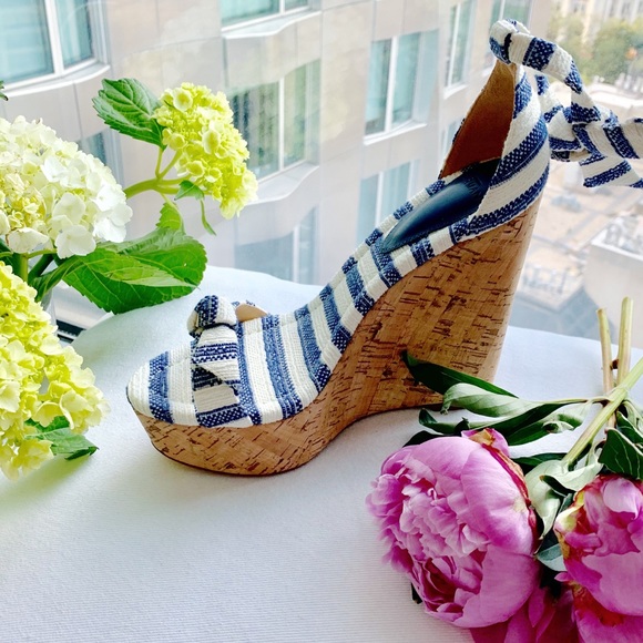 NWT Alexandre Birman Clarita Platform Wedges - Picture 2 of 8